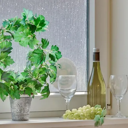 Nyaraló Fausta - 150m To The Fjord By Interhome